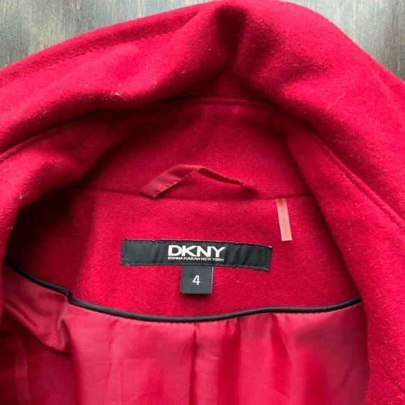 DKNY Peacoat in Red with Black Buttons. Size 4. - Picture 3 of 9